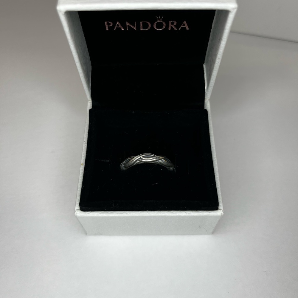 🆕Pandora Silver Ring Size 7.5